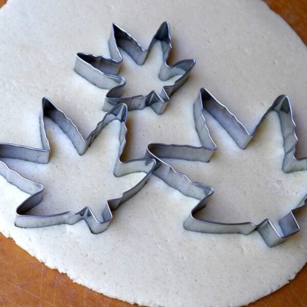 Marijuana Cannabis Shaped (Pot Leaf), Cookie Cutter Set, 3 Piece, Premium Food-Grade Stainless Steel, Dishwasher Safe (1 Pack) - Image 7