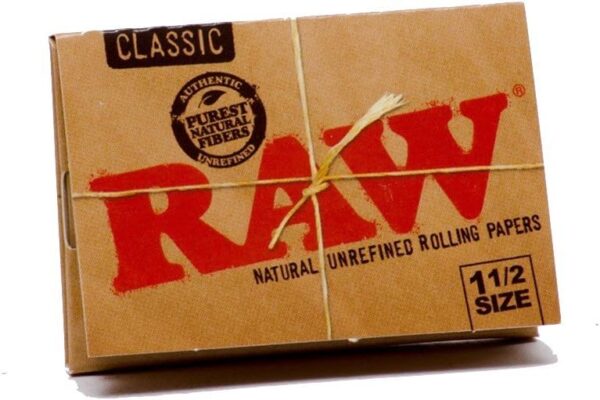 Raw Classic 1 1/2 Size Rolling Paper, 33 Count (Pack of 25) - Image 3