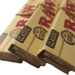 RAW Classic Connoisseur Kingsize Slim Skin Rolling Papers with Tips (3 Packs)