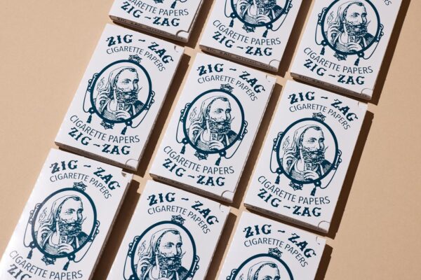 ZIG-ZAG Rolling Papers Original White - Limited Edition Vintage (5 Booklets) 70MM - Premium Rolling Papers - Image 4